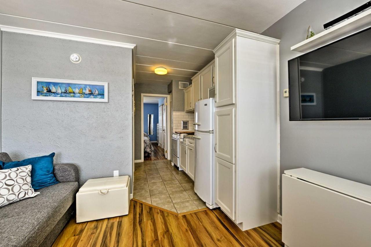 North Wildwood Condo With Pool, Walk To Boardwalk! Ngoại thất bức ảnh